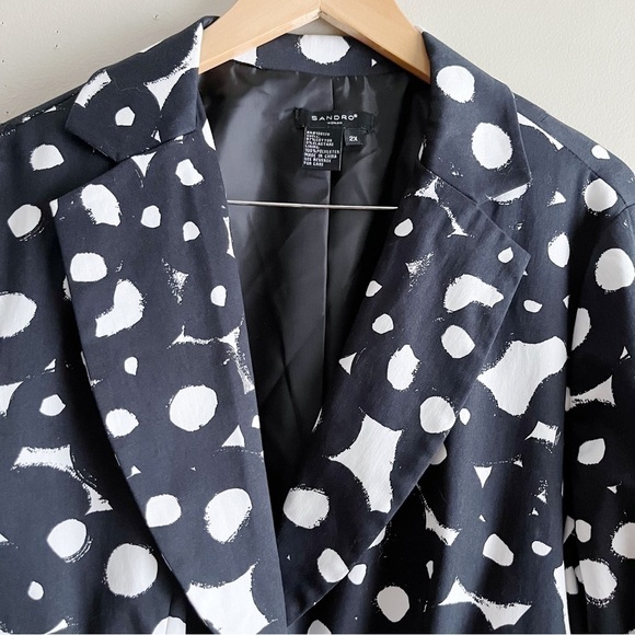 Sandro Printed Blazer Jacket in Black & White Abstract Dot Pattern, Size 2X - Picture 3 of 8